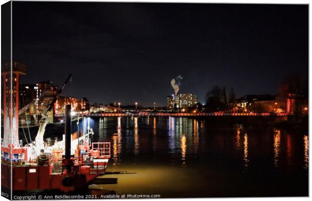 On the river Clyde in Glasgow Canvas Print by Ann Biddlecombe