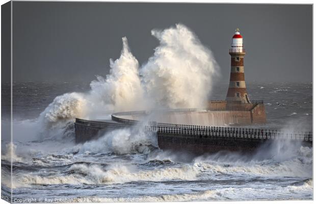 Storm Arwen at Roker Lighthouse Canvas Print by Ray Pritchard