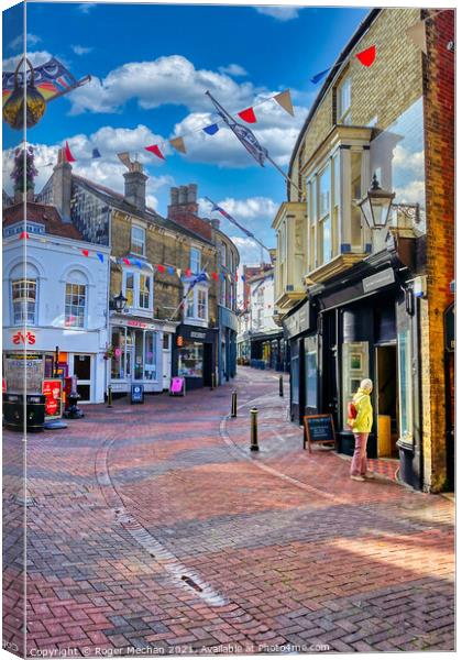 Charming Cowes Isle of Wight Canvas Print by Roger Mechan