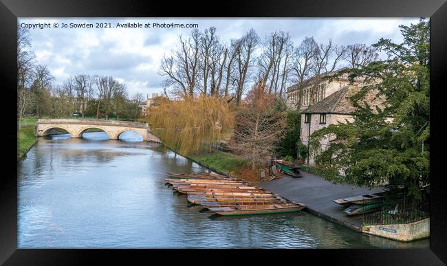 Punts behind, Trinity college Framed Print by Jo Sowden