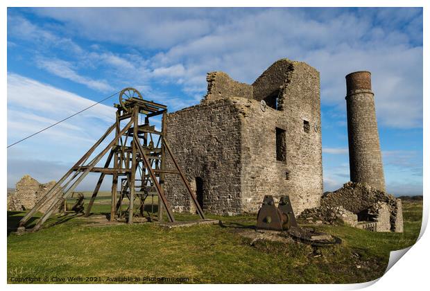 Magpie Mine on a clear day Print by Clive Wells