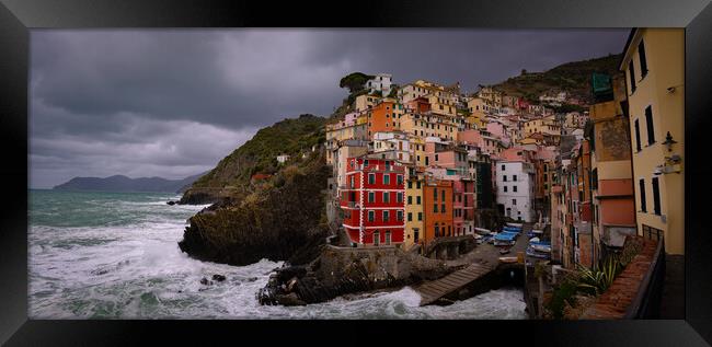 Colorful houses of Riomaggiore at the Italian west coast - Cinqu Framed Print by Erik Lattwein