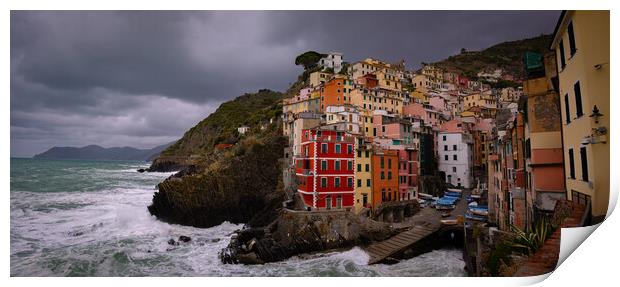 Colorful houses of Riomaggiore at the Italian west coast - Cinqu Print by Erik Lattwein