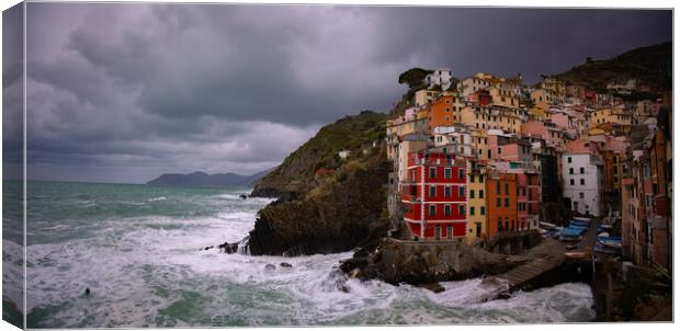 Colorful houses of Riomaggiore at Cinque Terre Canvas Print by Erik Lattwein