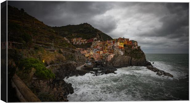 Amazing Village of Manarola in Cinque Terre at the Italian coast Canvas Print by Erik Lattwein