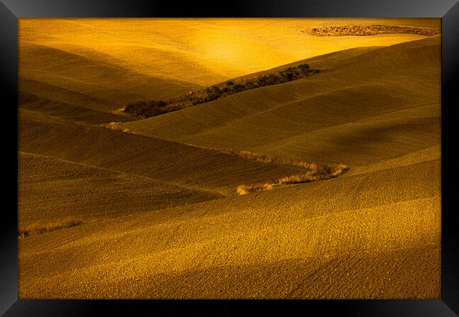 Wonderful Tuscan fields in autumn - beautiful Tuscany Italy Framed Print by Erik Lattwein