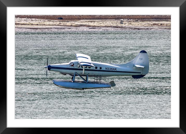 De Havilland Canada DHC-2 Beaver turboprop float plane Framed Mounted Print by Steve de Roeck