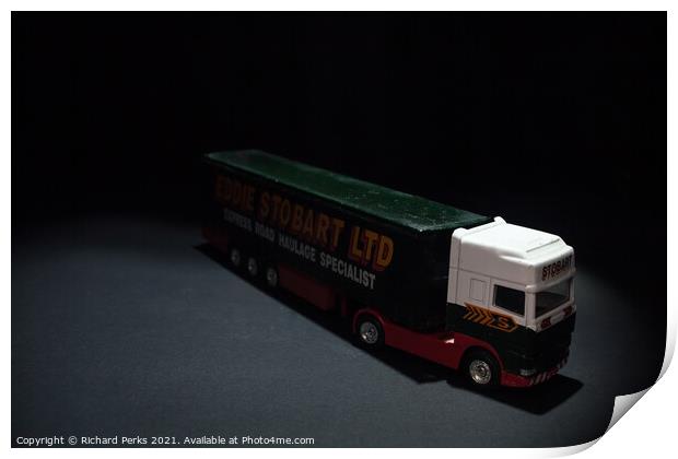 Eddie Stobart - Daf truck in the spotlight Print by Richard Perks