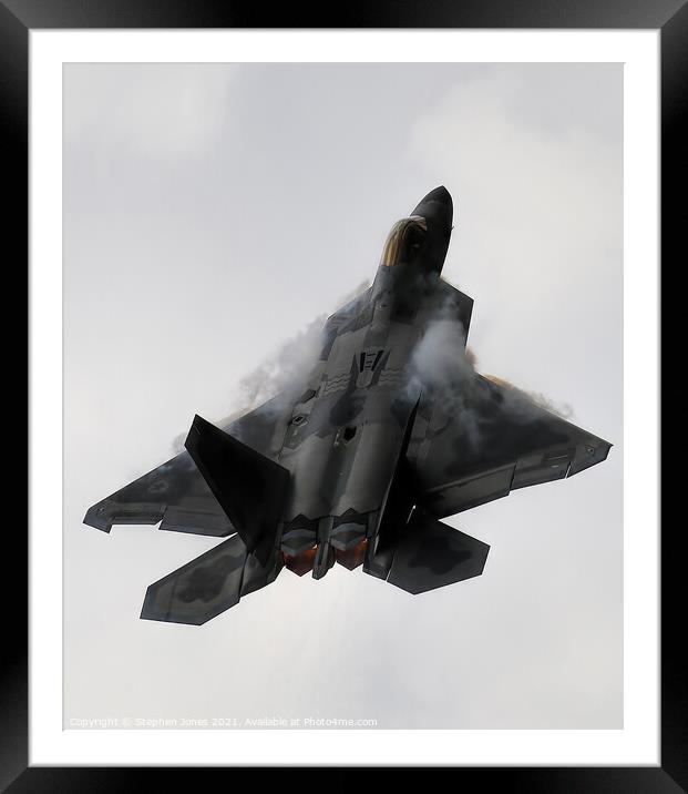 USAF F22 Lightning fighter aircraft in flight . Framed Mounted Print by Ste Jones