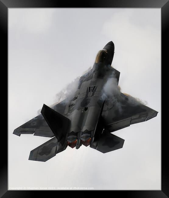 USAF F22 Lightning fighter aircraft in flight . Framed Print by Ste Jones