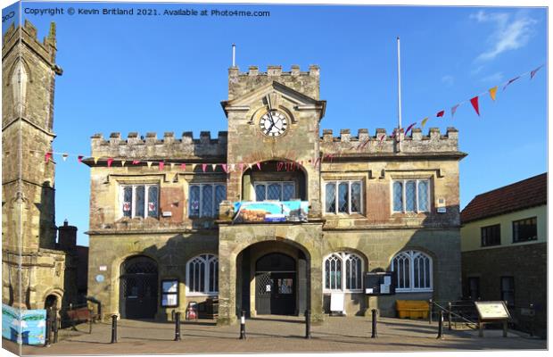 Shaftesbury town hall Canvas Print by Kevin Britland