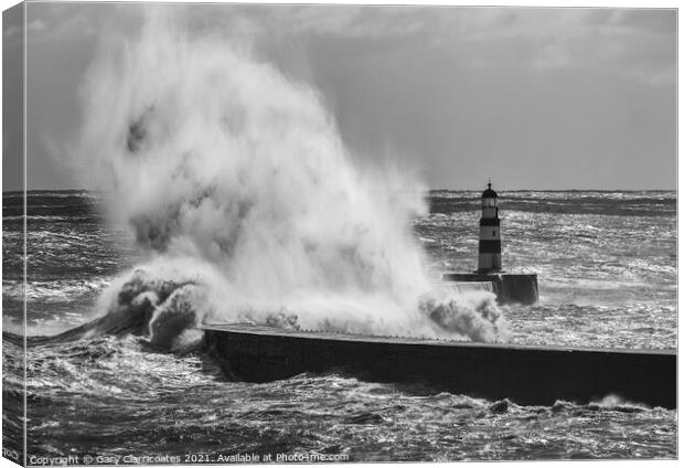 Storms at Seaham Canvas Print by Gary Clarricoates