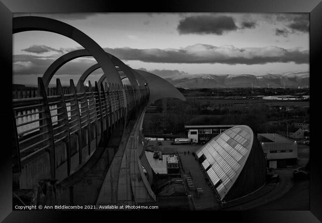 The falkirk wheel from the top in black and white Framed Print by Ann Biddlecombe