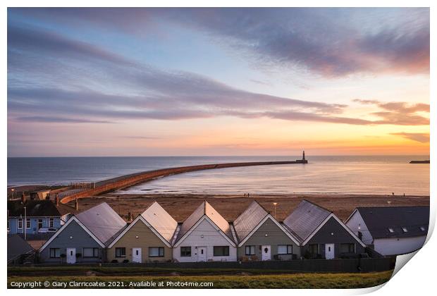Roker Pier at Sunrise Print by Gary Clarricoates