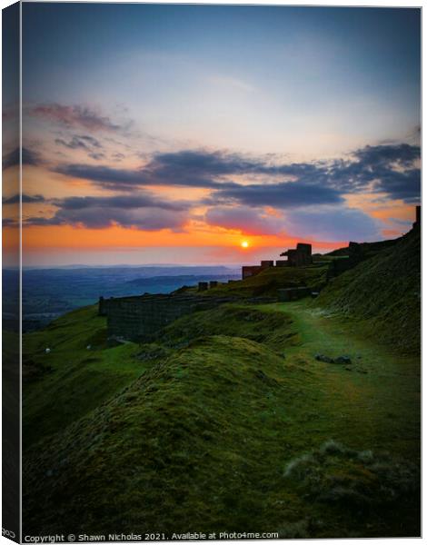 Sunset on Clee Hill, Shropshire Canvas Print by Shawn Nicholas