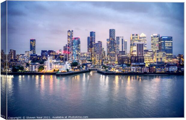 Canary Wharf Canvas Print by Steven Neal