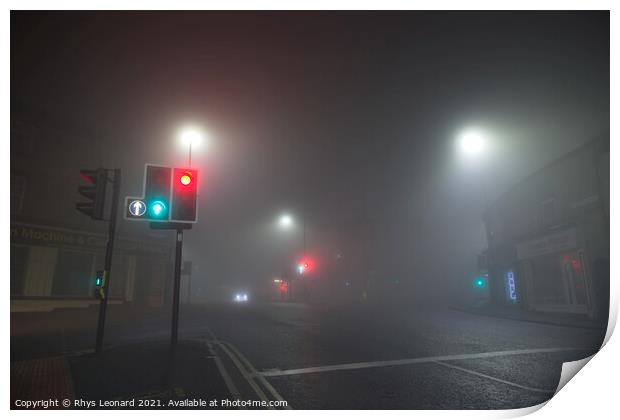 Incredibly thick fog at a cross road junction at broomhill, sheffield Print by Rhys Leonard