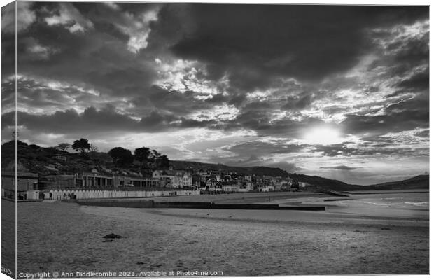 Monochrome Lyme Regis beach front in December Canvas Print by Ann Biddlecombe