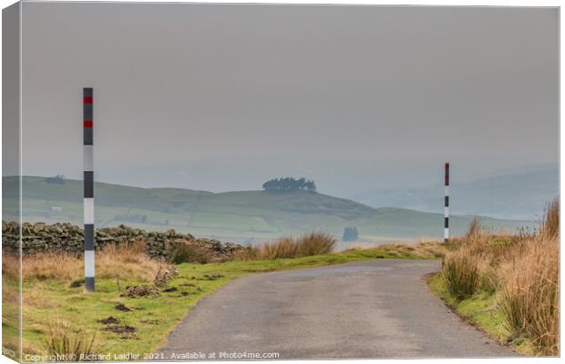 Kirkcarrion Between the Poles Canvas Print by Richard Laidler