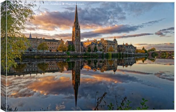 Perth and the River Tay Sunset Canvas Print by Navin Mistry