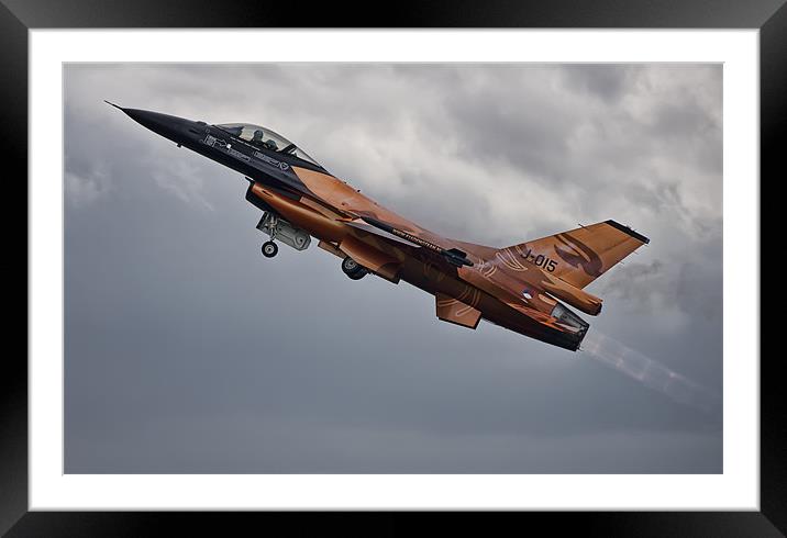 F16 Falcon Framed Mounted Print by Sam Smith