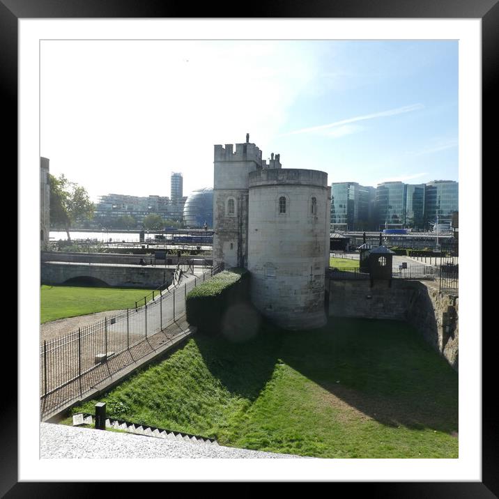Tower of London Framed Mounted Print by Simon Hill