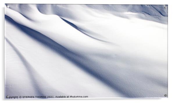 Snowdrift Abstract  Acrylic by STEPHEN THOMAS