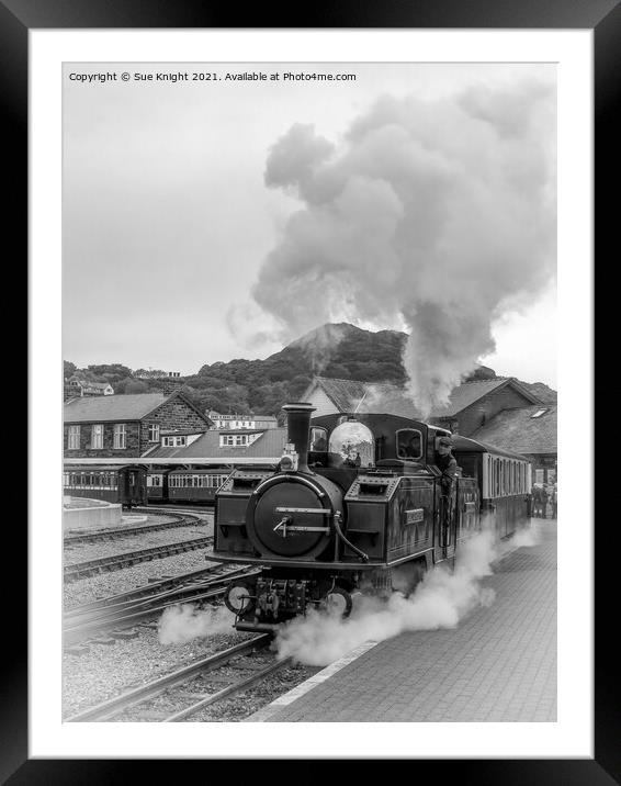 Steam train at Porthmadog station Framed Mounted Print by Sue Knight
