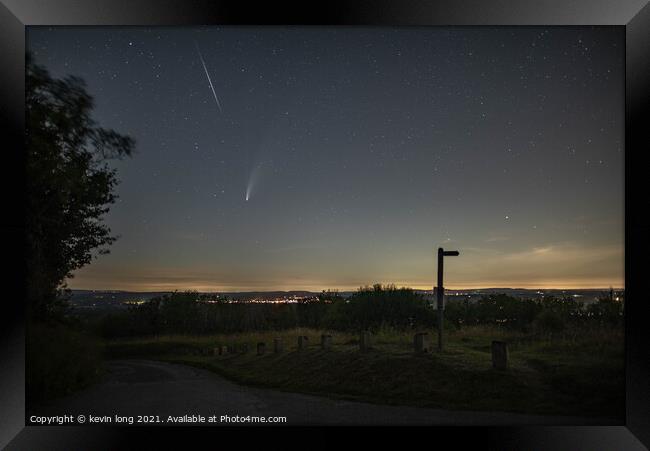 Comet C/2020 F3 (NEOWISE) over Horsham Sussex   Framed Print by kevin long