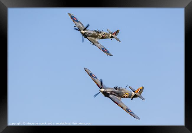 Hawker Hurricane & Supermarine Spitfire Framed Print by Steve de Roeck