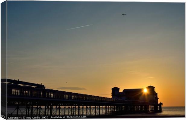 Weston-Super-Mare Sunset. Canvas Print by Roy Curtis