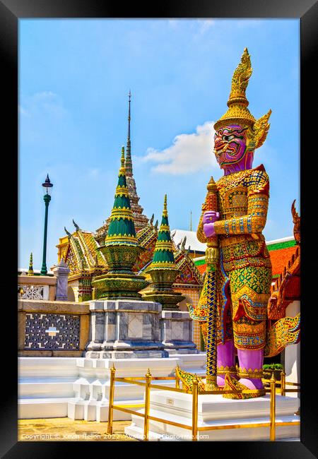 Guardian stue at the Grand Palace, Bangkok Framed Print by Kevin Hellon