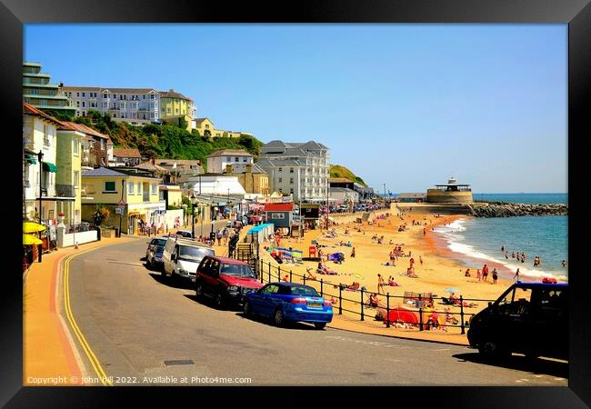 Ventnor seafront, Isle of Wight. Framed Print by john hill