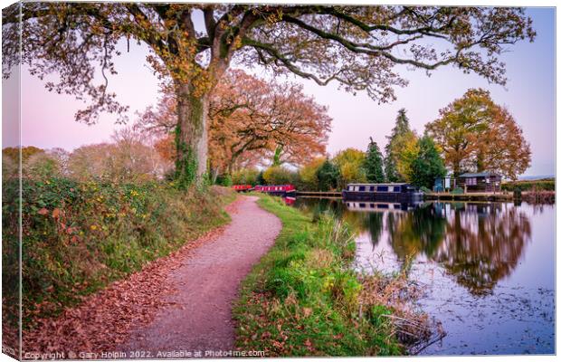 Autumn on the Grand Western Canal Canvas Print by Gary Holpin