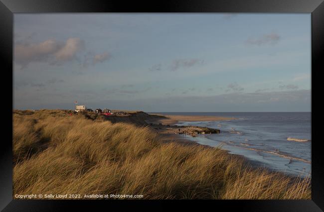 Winterton-on-Sea view to the north Framed Print by Sally Lloyd