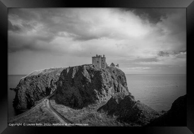 Moody Dunnottar Castle, Stonehaven, Scotland in black and white Framed Print by Louise Bellin