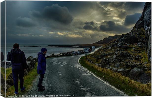 Walking the road to Staffin pier in January Canvas Print by Richard Smith