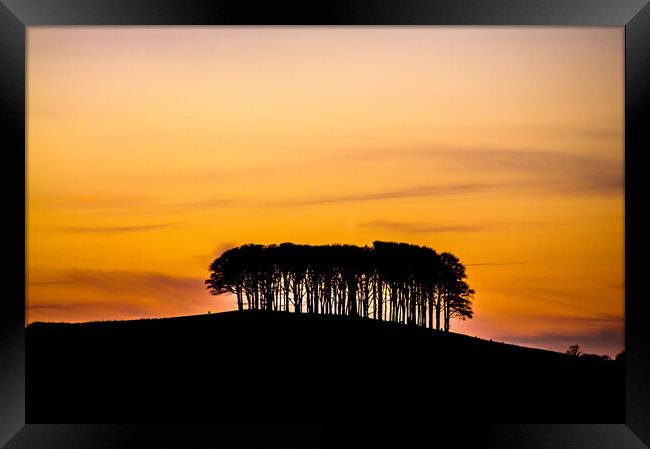 Sunsetting and i'm Nearly Home Framed Print by keith sutton