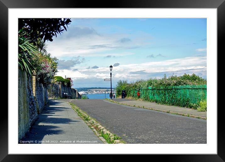 Promenade Esplanade at Shanklin view of Sandown bay. Framed Mounted Print by john hill
