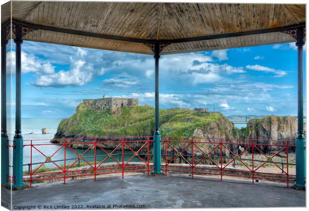 St Catherine's Island Tenby Canvas Print by Rick Lindley