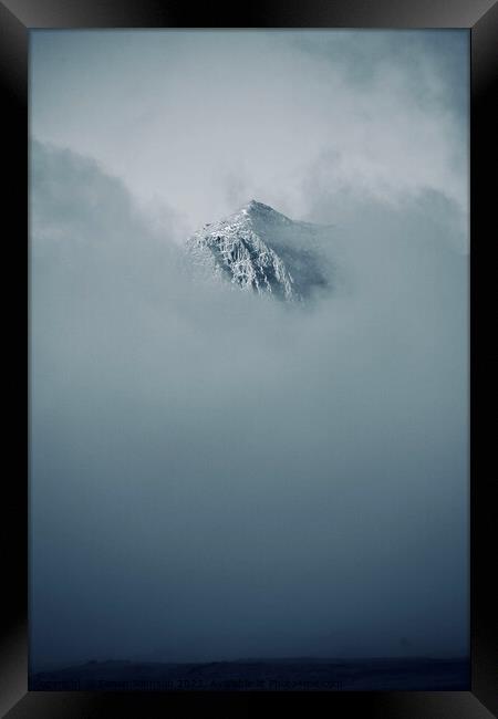 Outdoor mountain Framed Print by Simon Johnson