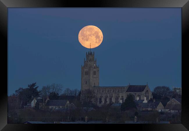 Wolf Moon setting over St Andrew's Chrurch, Sutton-in-the-Isle Framed Print by Andrew Sharpe