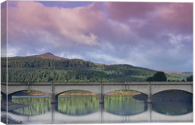 Win Hill from Ladybower Canvas Print by K7 Photography