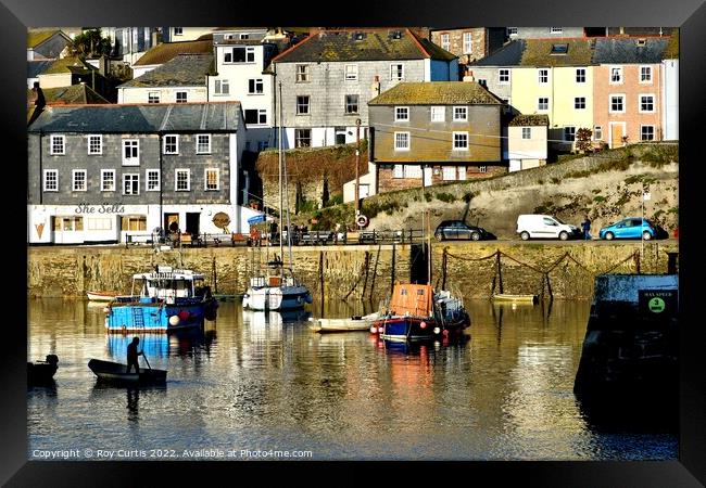 Mevagissey Stern Sculler Framed Print by Roy Curtis