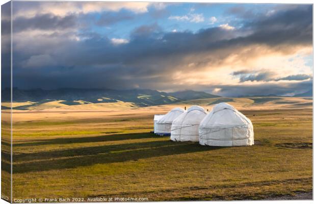 Traditional Yurt camp at the Son Kul lake plateau in Kyrgyztan Canvas Print by Frank Bach