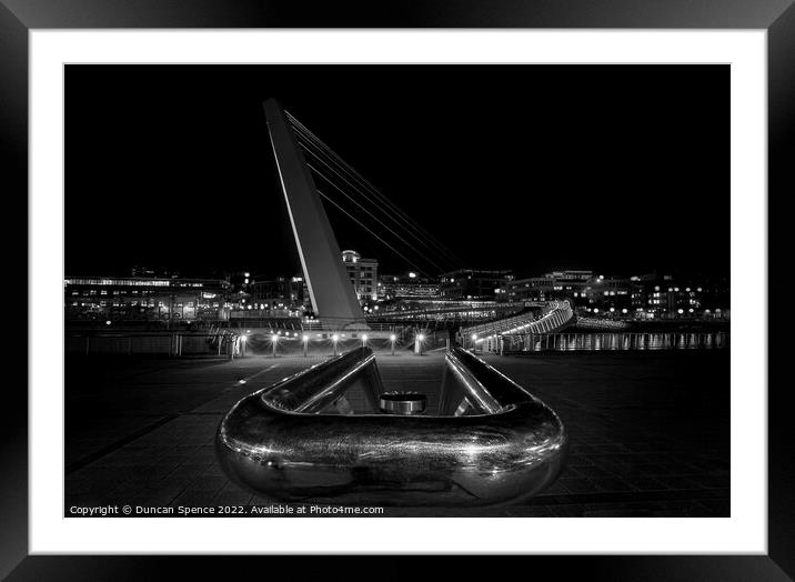 The Millennium Bridge, Gateshead/Newcastle upon Ty Framed Mounted Print by Duncan Spence