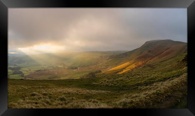 Mam Tor From The Great Ridge Framed Print by Phil Durkin DPAGB BPE4