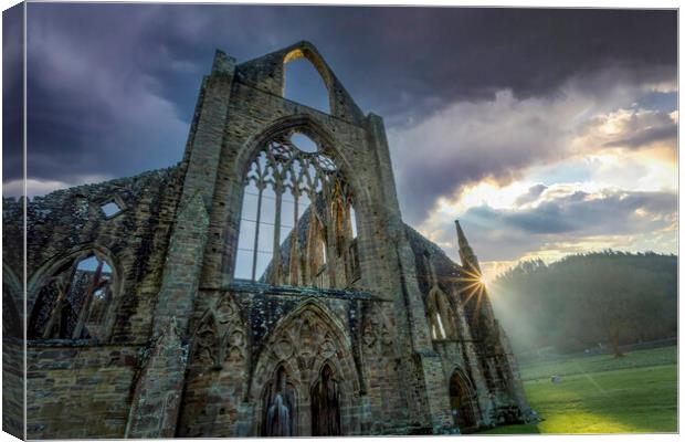 Tintern Abbey at sunset Canvas Print by Leighton Collins