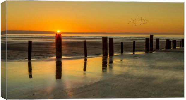Sunset at Berrow Beach Canvas Print by Leighton Collins