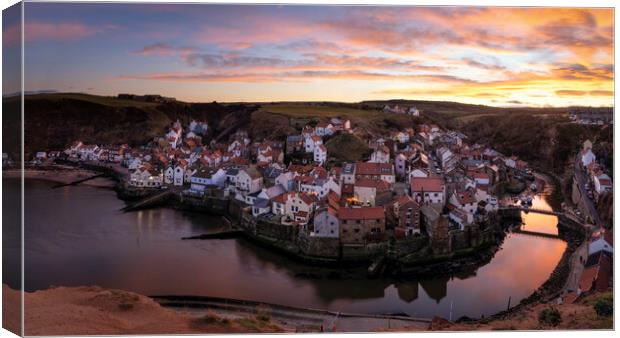 Staithes Sunset Canvas Print by David Semmens